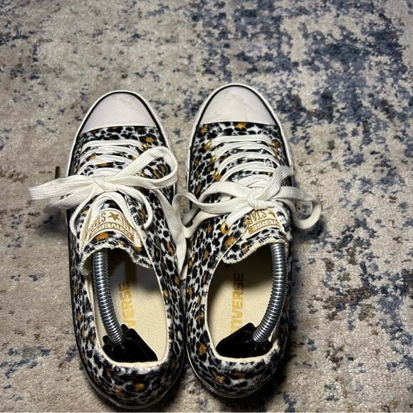 Converse Chuck Taylor All Star Velvet White & Gold Cheetah Print Sneakers Size 7 - Picture 7 of 11